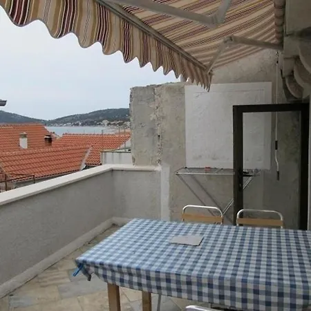 Zeitfenster Lägenhet