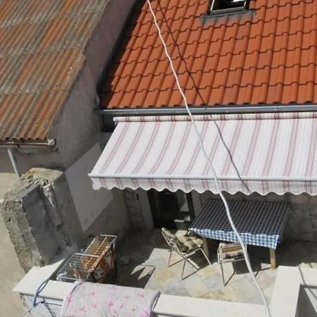 Zeitfenster Lägenhet Betina (Sibenik-Knin)